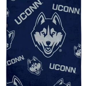 UConn Huskies Logo beach towel